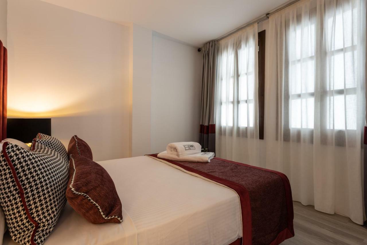 Bibo Suites Plaza Nueva Granada Ngoại thất bức ảnh