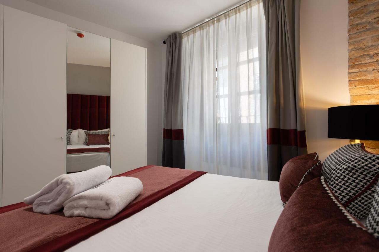 Bibo Suites Plaza Nueva Granada Ngoại thất bức ảnh
